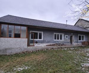 PREDAJ - Vidiecky rodinný dom v obci Dobrá voda  