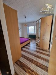 PRIESTRANNÝ RODINNÝ DOM S VEĽKÝM POZEMKOM A DRUHOU STAVBOU – CABAJ-ČÁPOR (PEREŠ)