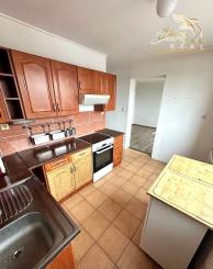 TOP PONUKA! 4 izbový byt s balkónom v širšom centre mesta Šahy