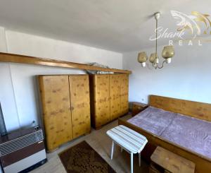 Rodinný dom s veľkým pozemkom na predmestí Hlohovca