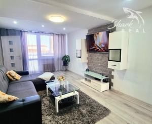 Na predaj 3-izbový byt zariadený na ulici Komenského v Trebišove 