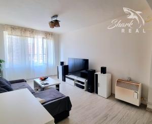 Zrekonštruovaný 2-izbový byt v centre mesta Trebišov – 52 m²