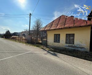 Na predaj menší domček - chata