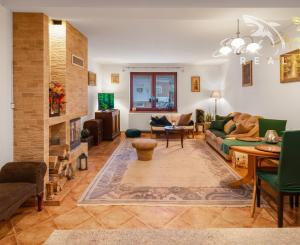 Dom s príjemnou atmosférou a atraktívnym pozemkom 1167m2