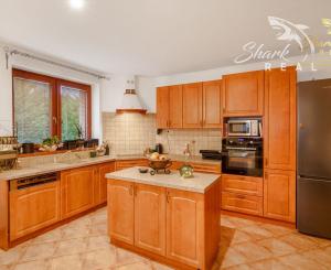 Dom s príjemnou atmosférou a atraktívnym pozemkom 1167m2