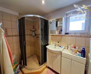 Rodinný dom v tichej ulici 