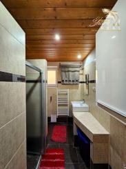 Rodinný dom so stodolou pri lese