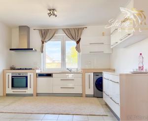 Priestranný 6izbový rodinný dom