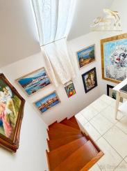 Priestranný 6izbový rodinný dom