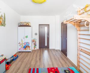 Vkusne zmodernizovaný rodinný dom + 1 726 m² krásnej záhrady