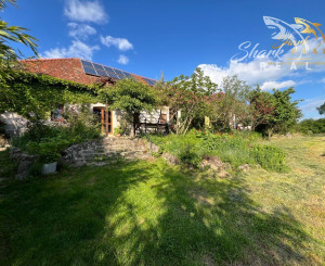 TOP PONUKA! - Rodinný dom so stodolou na samote.