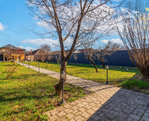 Nadštandardný 6-izbový dom so 6 kúpeľňami,veľkým pozemkom a terasou– ideálny aj na podnikanie