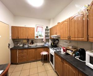 EXKLUZÍVNE - Priestranný a udržiavaný 5 izbový rodinný dom na okraji obce