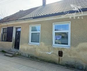 Dva rodinné domy na predaj v centre Žarnovice