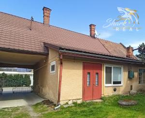 Dva rodinné domy na predaj v centre Žarnovice