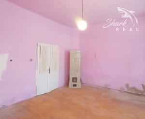 Dva rodinné domy na predaj v centre Žarnovice