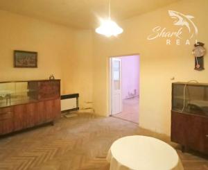 Dva rodinné domy na predaj v centre Žarnovice