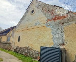 Dva rodinné domy na predaj v centre Žarnovice