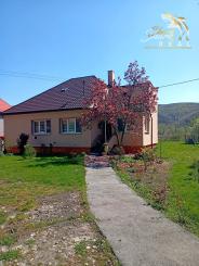 Nová cena! Rodinný dom s veľkorysým investičným pozemkom