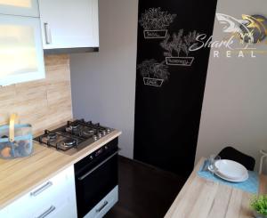 SHARK REAL vám ponúka prenájom pekného 1i bytu v Dúbravke