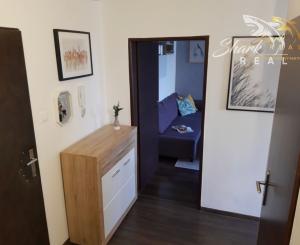 SHARK REAL vám ponúka prenájom pekného 1i bytu v Dúbravke