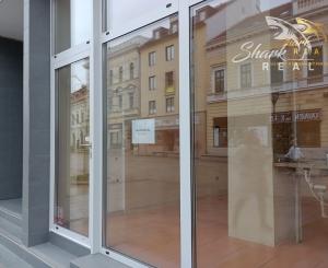 Kancelária na prenájom s priamym vstupom z pešej zóny
