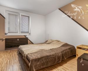 Priestranný 3-izbový byt s balkónom kúsok od stanice – Piešťany