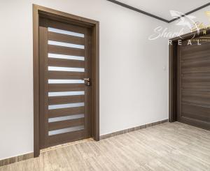 Priestranný 3-izbový byt s balkónom kúsok od stanice – Piešťany