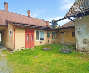 Dva rodinné domy na predaj v centre Žarnovice