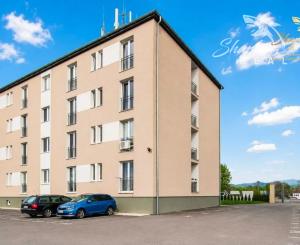 REZERVOVANÉ - 1-IZBOVÝ BYT S PARKOVANÍM