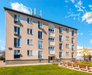REZERVOVANÉ - 1-IZBOVÝ BYT S PARKOVANÍM
