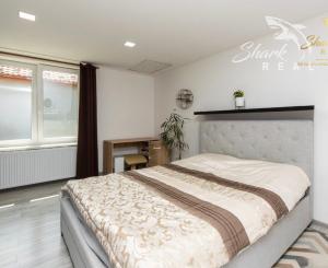 * Priestranný rodinný dom len 20 minút od Prešova – pokoj a príroda