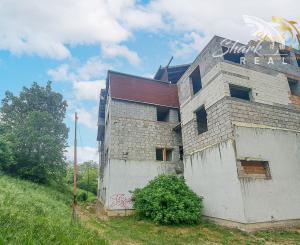 Silný základ pre úspešný developerský projekt v centre Hlohovca.