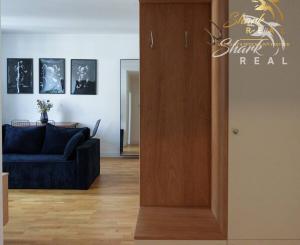 Na prenájom kompletne zariadený 2-izbový apartmán v centre Bratislavy – Vysoká ulica