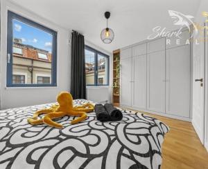Na prenájom kompletne zariadený 2-izbový apartmán v centre Bratislavy – Vysoká ulica