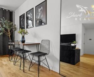 Na prenájom kompletne zariadený 2-izbový apartmán v centre Bratislavy – Vysoká ulica