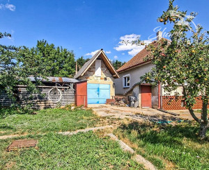Pokojné bývanie v centre obce s atmosférou vidieka – Janíkovce