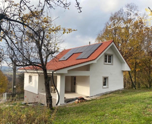EXKLUZÍVNE - Jedinečná nehnuteľnosť s výhľadom na okolitú prírodu