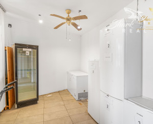 NA PREDAJ - Exkluzívne - Reštaurácia s terasou, barom a apartmánom.