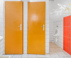 NA PREDAJ - Exkluzívne - Reštaurácia s terasou, barom a apartmánom.