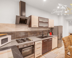 NA PREDAJ - Exkluzívne - Reštaurácia s terasou, barom a apartmánom.