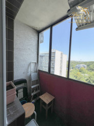 Pet-friendly, s dušou a výhľadom. 2i byt v tichu, 10 minút od centra.