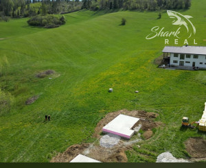 Jedinečný stavebný pozemok so záhradami a krásnymi výhľadmi v Ižipovciach – spolu 3 300 m²