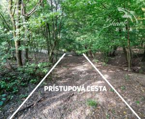 Únik do prírody len pár minút od Trenčína - pozemok 3 780 m²