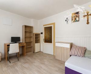 Priestranný rodinný dom s pozemkom 1 623 m² v Pavlovej Vsi – len pár minút od Tatralandie