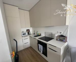 Na prenájom: Úplne nový 2-izbový byt s balkónom a možnosťou garážového státia | Millhaus, Mlynské nivy – Bratislava II, Ružinov