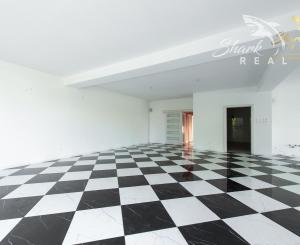 Moderný komerčný priestor v centre Stropkova vo výmere 150 m2