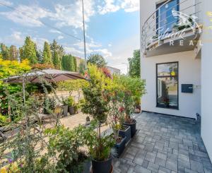 Moderný komerčný priestor v centre Stropkova vo výmere 150 m2