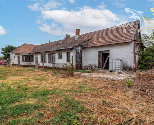 Rodinný dom s potenciálom 2 bytových jednotiek alebo podnikania s bývaním| Vinohrady nad Váhom