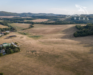 KÚSOK SLOVENSKA PRE VÁŠ FARMÁRSKY SEN – 27 HA, PODKYLAVA